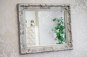 Mirror Hanging Wednesbury (0121)
